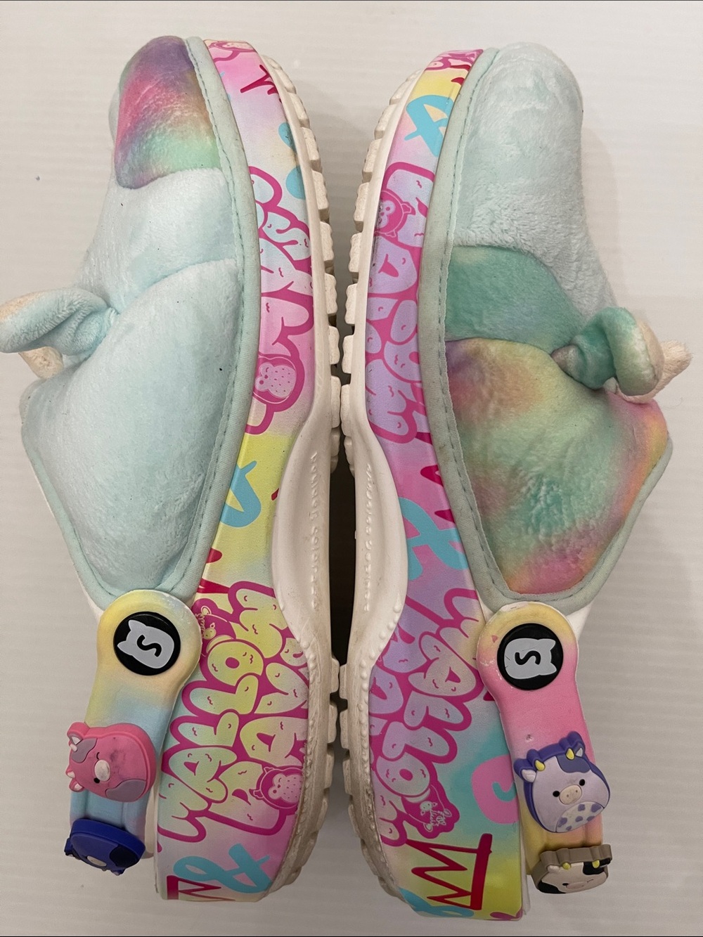 UNISEX CLOGS CROCS SQUISHMALLOWS MENS SIZE6 WOMENS SIZE 8 - Picture 11 of 12